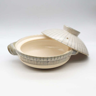 NAGATANIEN IGA Donabe 2-4 People 26.5cm TOKUSA Pattern Clay Pot